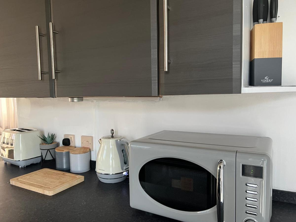 Forest & Beach Access Naish Park Apartment New Milton Exterior photo